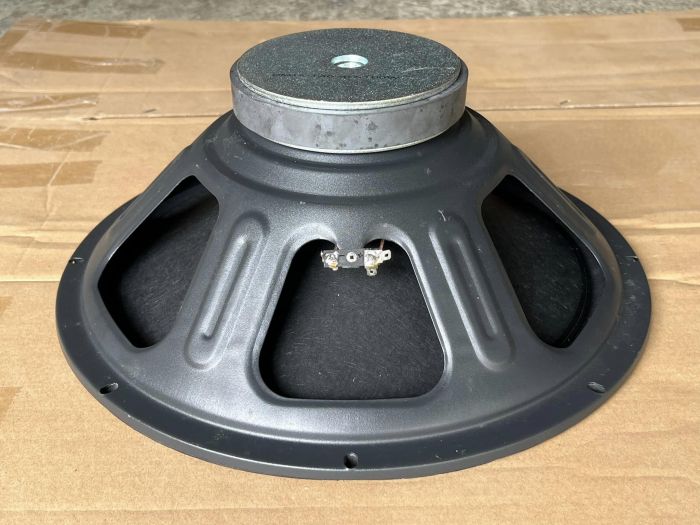 BASS 40 LOA KÉO 4OHM